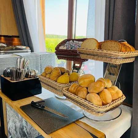 Деревянный коттедж Ostoja Maltanska Ярославец